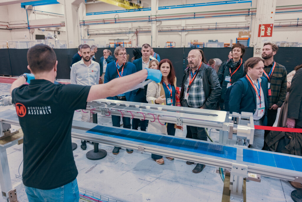 Demonstration of solar machinery at Mondragon Assembly Aretxabaleta 2025